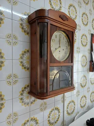 Orologio a Carillon da Parete Vintage in Legno