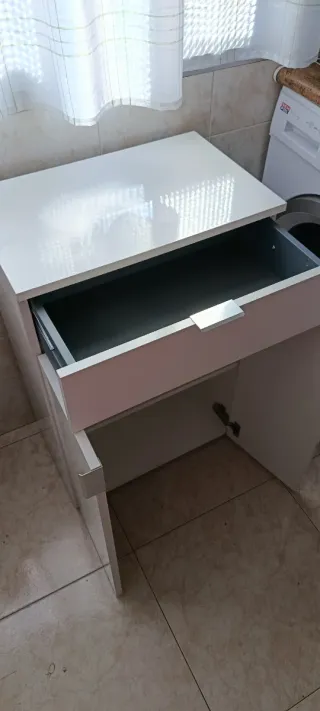 Mueble auxiliar blanco brillo