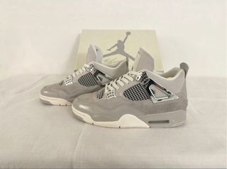 Jordan 4 Retro Gris y Blanco