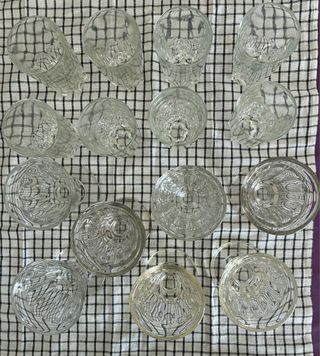 lote de 8 vasos y 7 copas