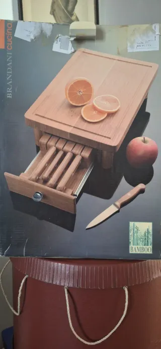 Cassettiera portacoltelli in legno di bambù