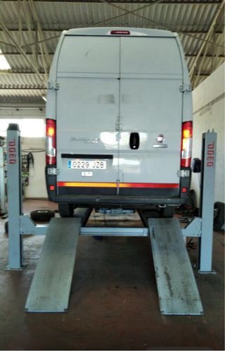 Elevador de coches 4 columnas