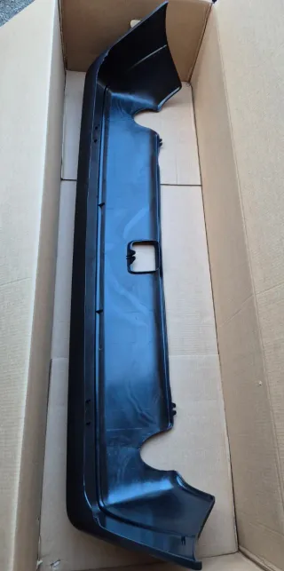 Lancia delta 4x4 paraurti post nuovo originale