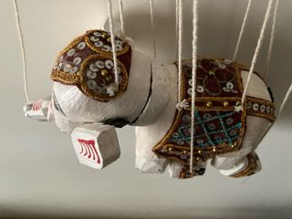 Marioneta Elefante Birmano Madera