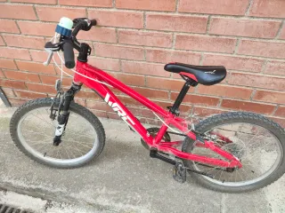 Bicicleta infantil roja WRC 20''