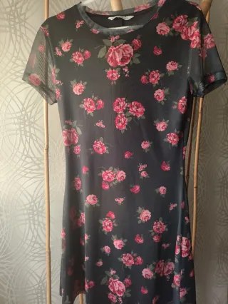 Vestido Stradivarius floral S