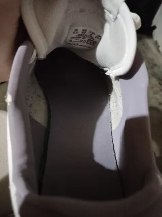 Zapatillas de Mujer Puma en muy Buen estado.