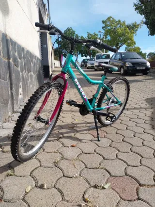 Bicicleta B-Pro niña/o