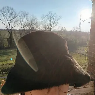 Cappello pescatore nero in pelliccia sintetica