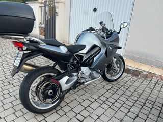 BMW F800ST Moto Deportiva
