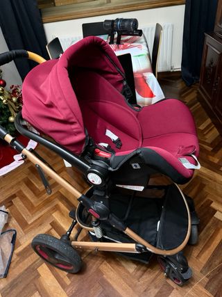 Carrito y Portabebé Granate