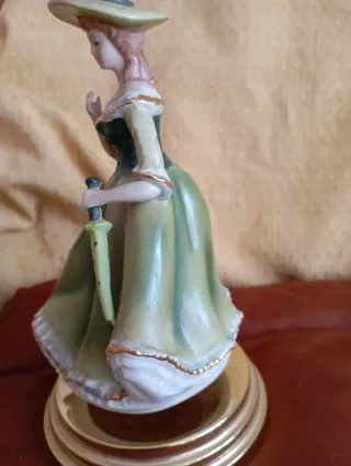 Carillon damina porcellana