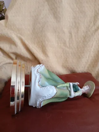 Carillon damina porcellana