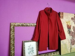 Abrigo rojo elegante