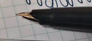 Pluma Parker 45 Acero + Oro Tasie Black