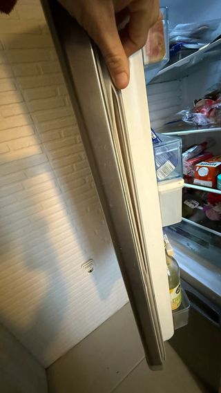 Nevera JOCEL con dispensador de agua