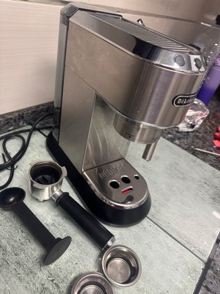 Cafetera DeLonghi Plata