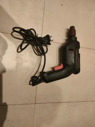 Taladro Black&Decker BD562 400W