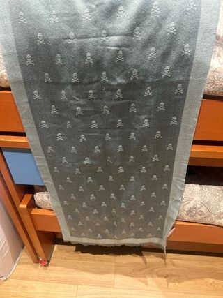 Bufanda Scalpers Calaveras Azul Grisáceo