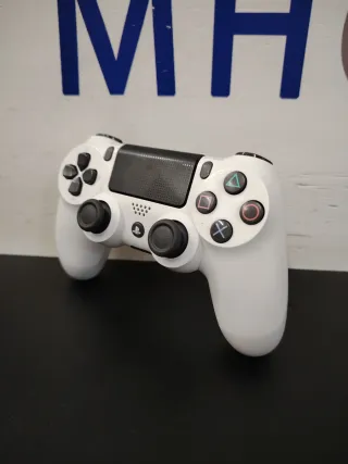 Controller PS4 DualShock originale bianco