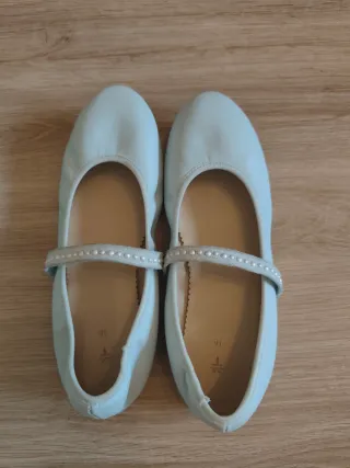 Vestido de comunión blanco con fajín verde agua