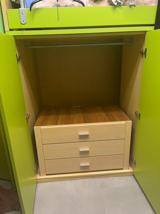 Letto a castello con armadio