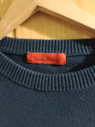 Jersey Carolina Herrera azul y rojo