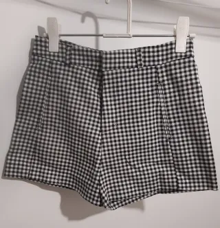 Pantalón corto Stradivarius bolsillos S/36