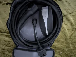Caricatore Tesla UMC Gen 2 + Schuko