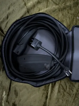 Caricatore Tesla UMC Gen 2 + Schuko