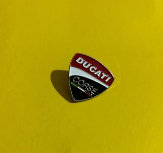 Alfiler Ducati Corse Logo Emblema