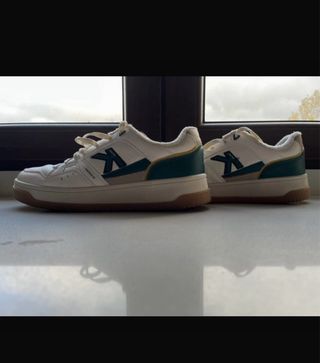 Zapatillas Kelme Blancas y Verdes