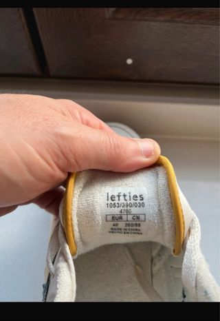 Zapatillas Kelme Blancas y Verdes