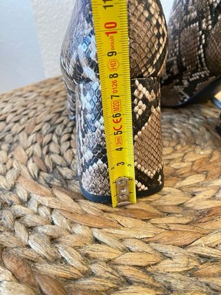 Botines Stradivarius Piel Serpiente