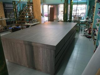 Mesa de trabajo 3,5m x 1,8m (24 cajones) Impecable