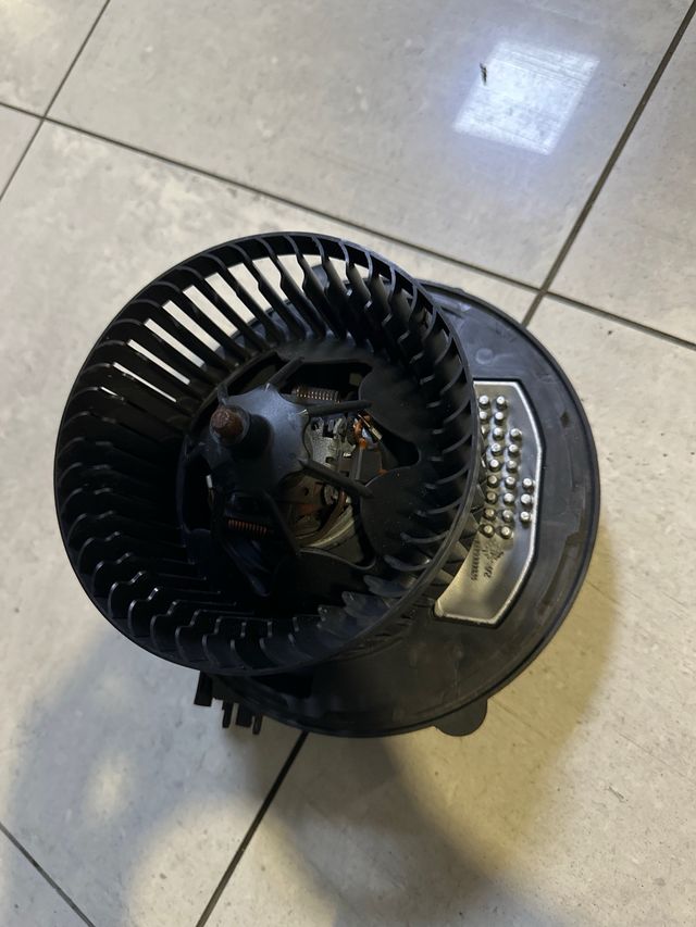 Ventilador Calefacción VW 5Q1819021A