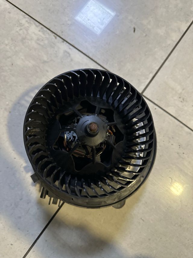 Ventilador Calefacción VW 5Q1819021A