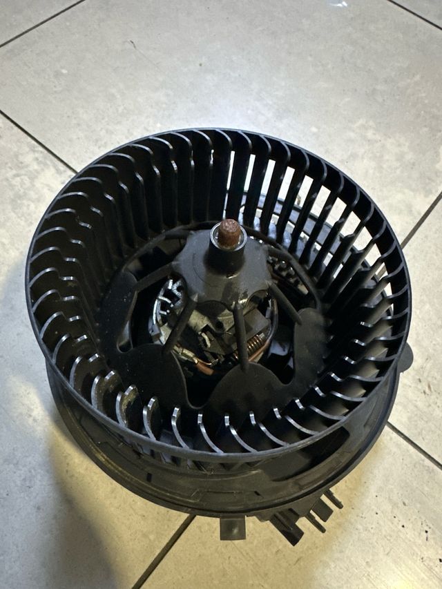 Ventilador Calefacción VW 5Q1819021A