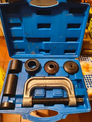 Juego extractores de rótulas