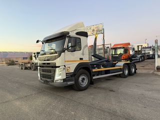 Camión Multilift Portacontenedores