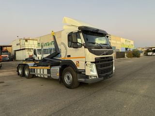 Camión Multilift Portacontenedores