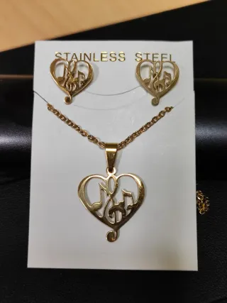 Conjunto Collar y Pendientes Corazón Música