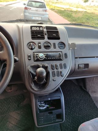 Mercedes-Benz Vito 2004