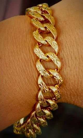 Pulsera laminada en oro de 24k