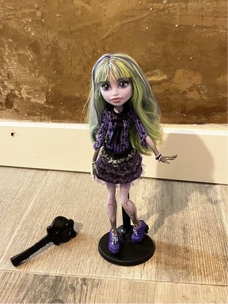 Muñeca Monster High Twyla
