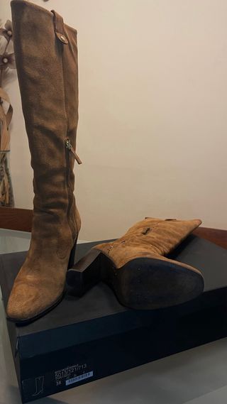 Botas tacón serraje Massimo Dutti Marrón T.38