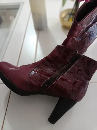 Botas Wonders de piel /Rojas