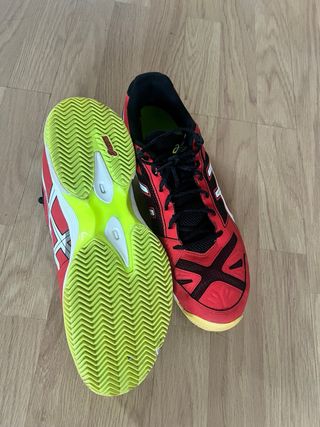 Zapatillas pádel Asics rojas