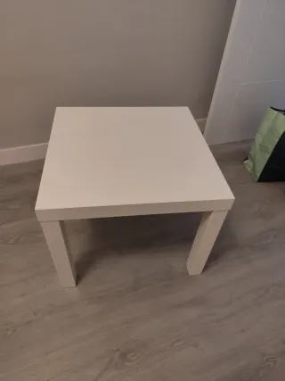 Mesa auxiliar blanca Ikea