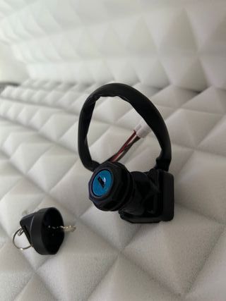 Bombín de encendido Suzuki LTZ 400 con llave